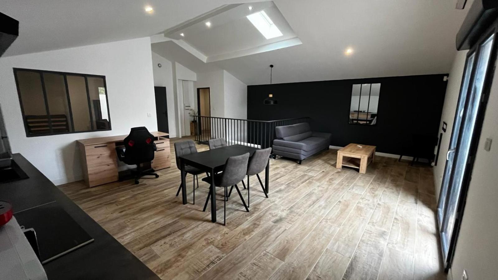 Spacieux T2, Residence Charles Trenet ナルボンヌ 部屋 写真
