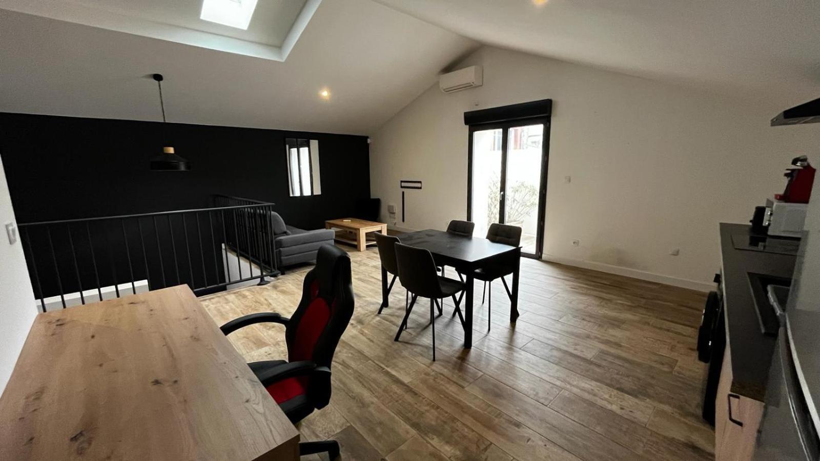 Spacieux T2, Residence Charles Trenet ナルボンヌ 部屋 写真